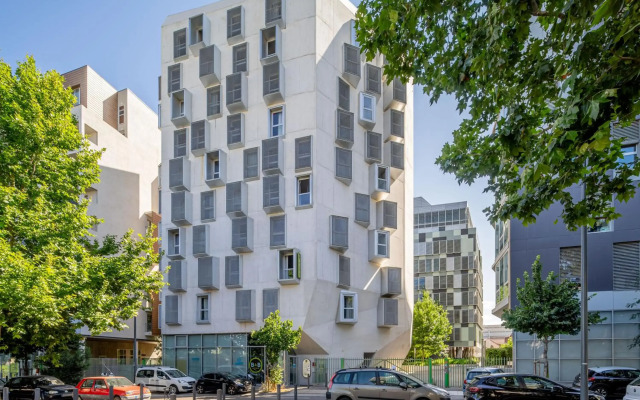 B&B HOTEL Marseille Euromed