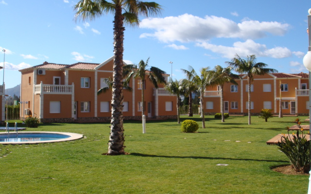 Apartamentos y Villas Oliva Nova Resort