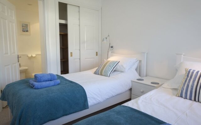 25 Burgh Island Causeway