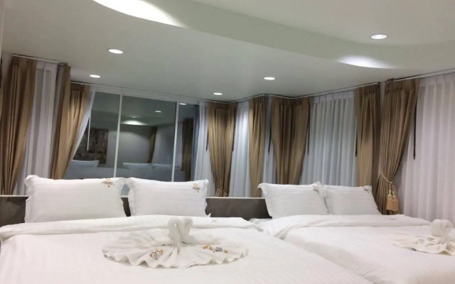 The Key Hotel