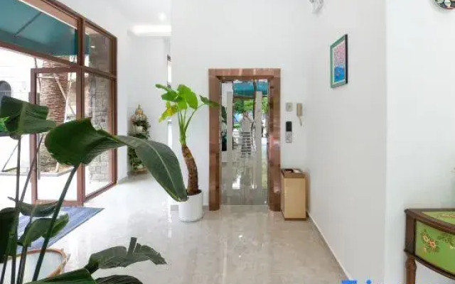 Zhufeng Concept Hotel (Baoshan High-speed Railway Station Branch)