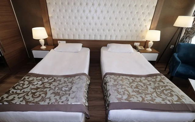 Esila Hotel