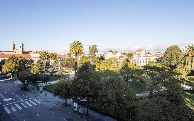 Stylish Studio w/ AC & Balcony by LovelyStay