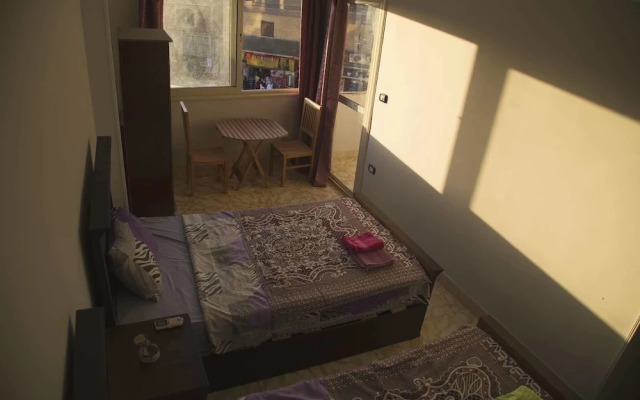 The Pyramids Inn Cheops