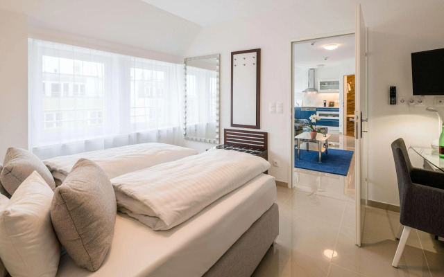 Best Western Plus Celebrity Suites