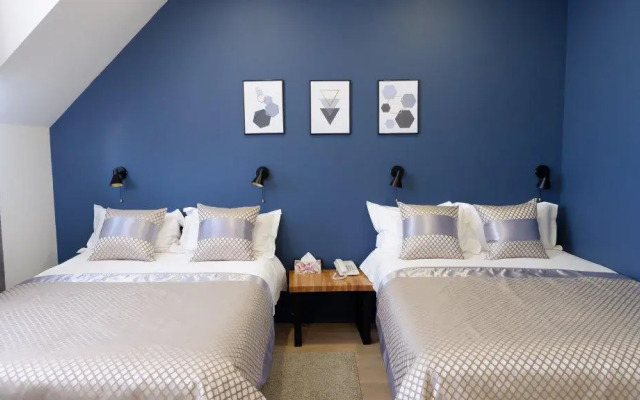 Superstar Guesthouse
