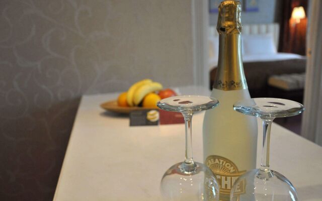 Grand Victoria Hotel