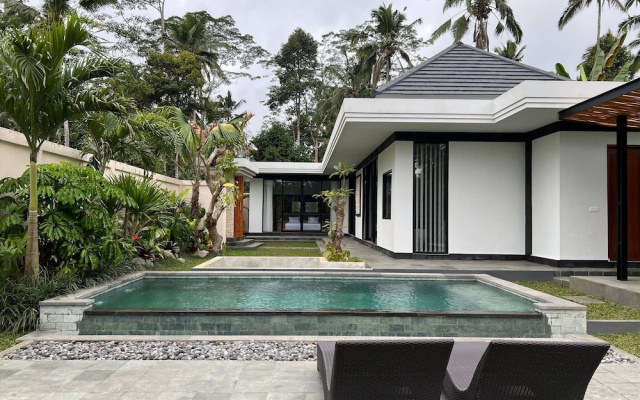 Guru Darma Villa Newly Built September 2025 – Pool – Tegallalang
