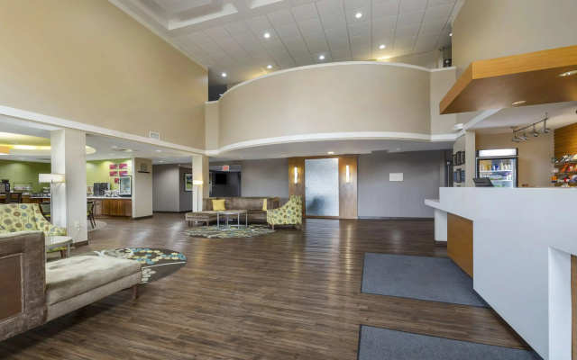 Best Western Plus Patterson Park Inn