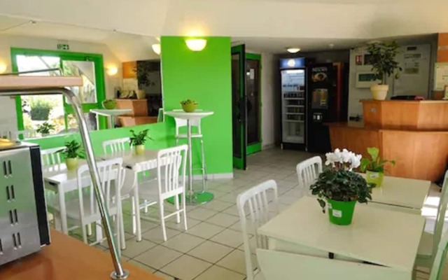 Lemon Hotel Le Coteau Roanne