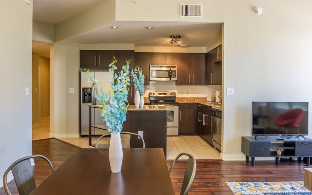 Reverchon Park Apartments by Frontdesk