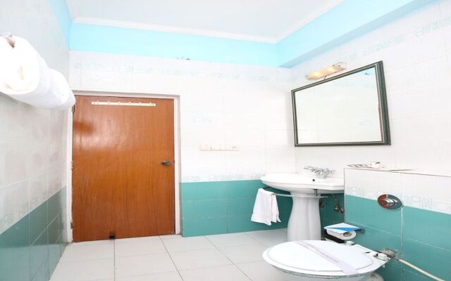 OYO 15710 Hotel Vikrant