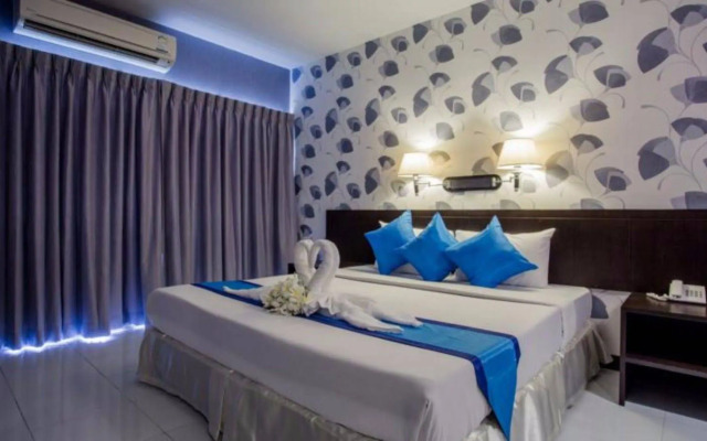 The Cotai Luxury Design Hotel