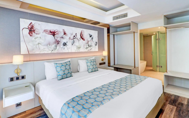 Sunday Hotel Arshika Sunset Road