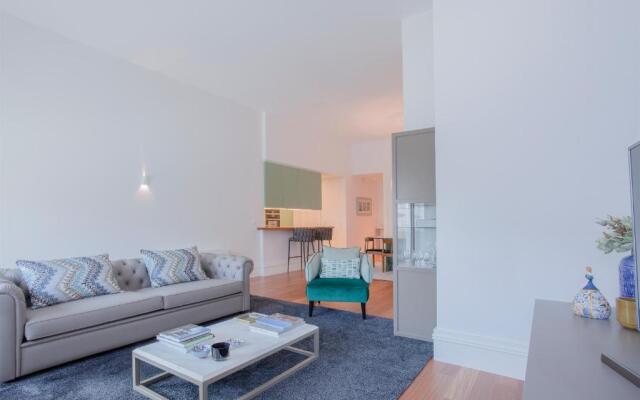 Liiiving - Aliados Luxury Apartments