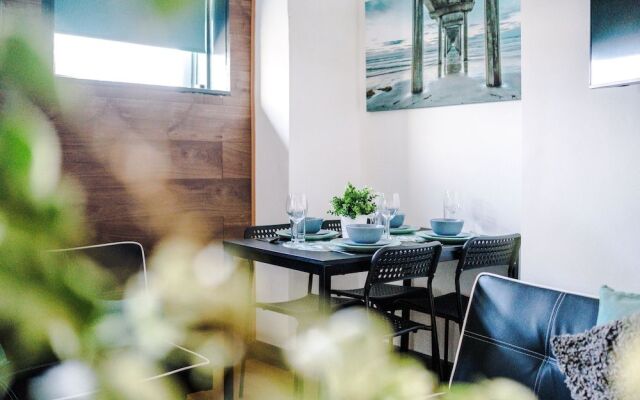 Stay With Empire - Tyldesley Rd