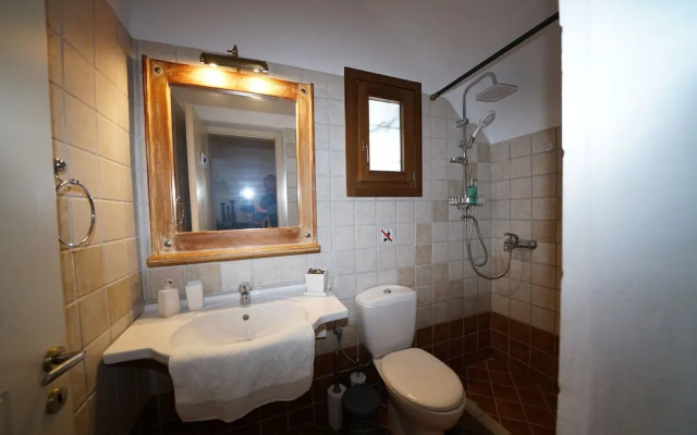 Divers House