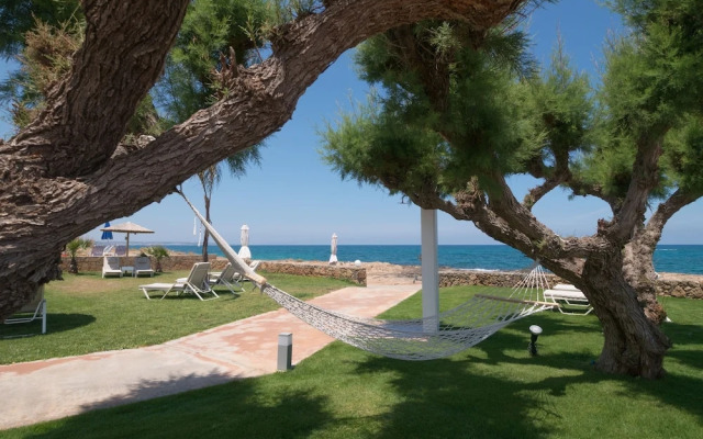 Pyrgos beach hotel apartments