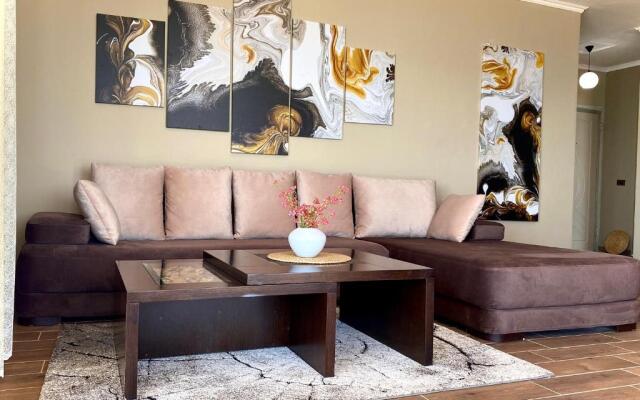Eka Luxury Apartment
