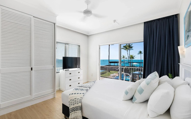 Coral Sea Resort