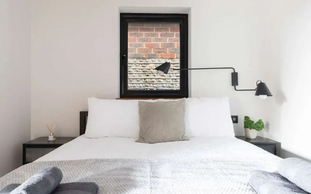 Modern 2-bed Cabin Near West Wittering Beach