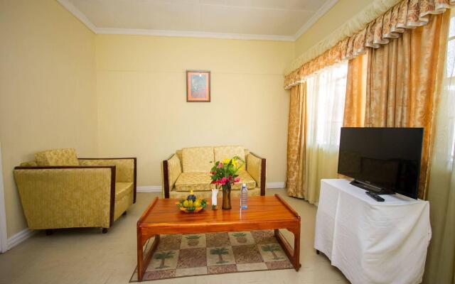 Benliza Guest House - Adults Only