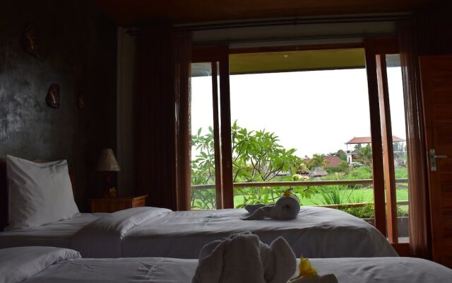 West Break Bali Medewi