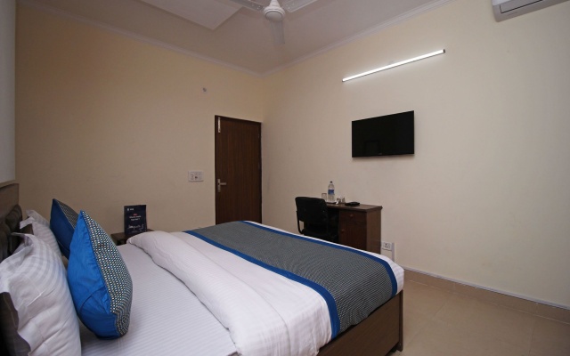 OYO 9273 Surya Palace