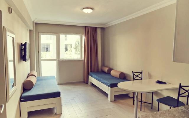 Two Seas Hotel