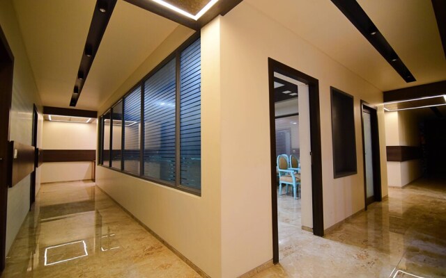 Hotel Shyampuriya Palace