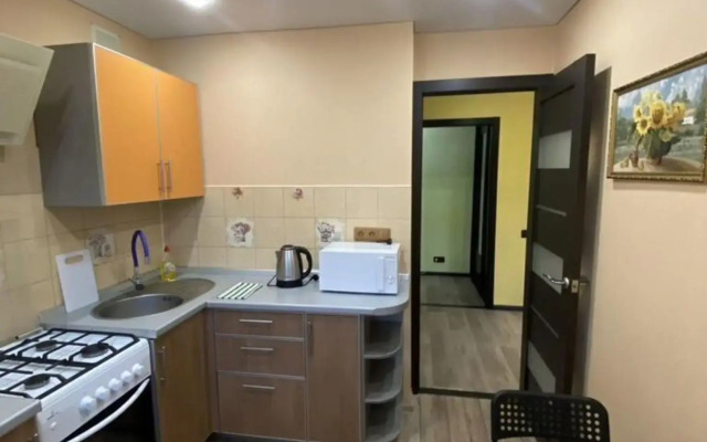 Желтый Нарцисс на проспекте Ленина - фото 2