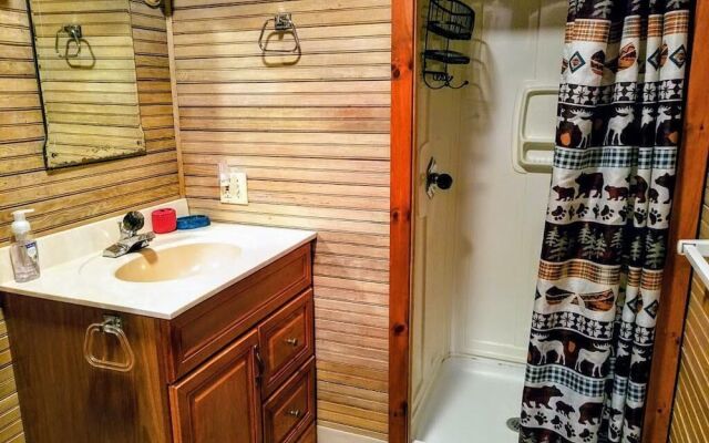 Duxbury 2 Bedroom Condo