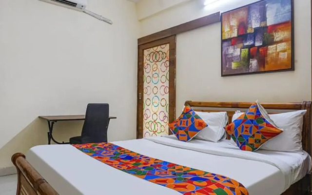 Fabhotel Grandeur