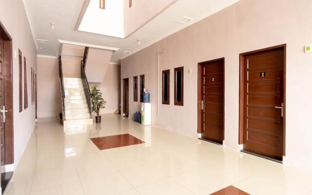 OYO 1766 Vandolia Guest House