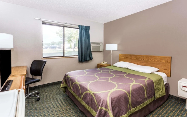 Super 8 St. Charles