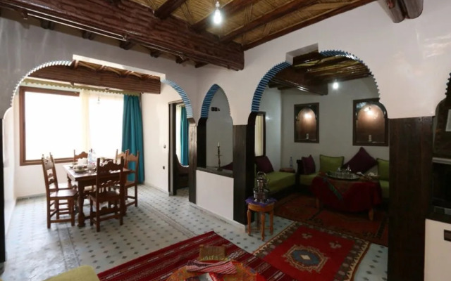 Roches Aremd - Hostel