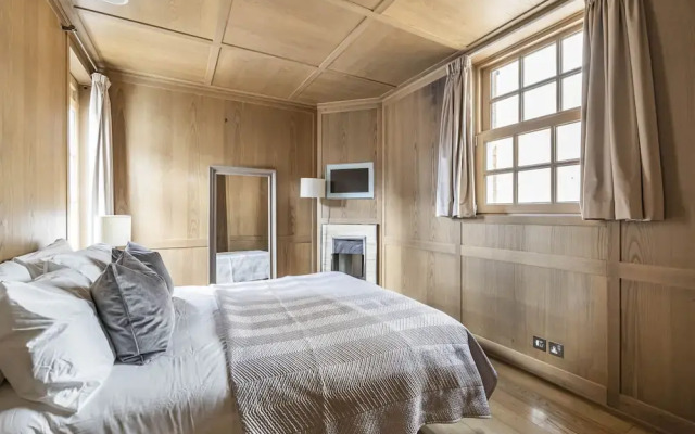 Mayfair Home Central AC Huge Terrace