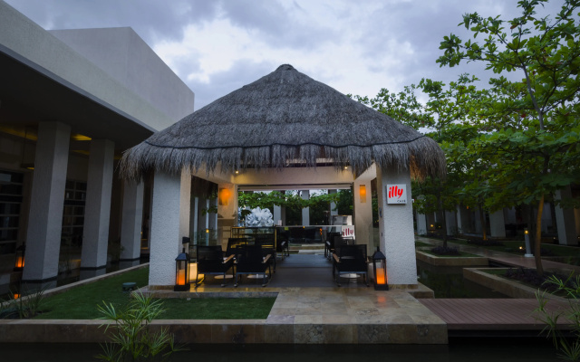 Royal Service at Paradisus La Perla