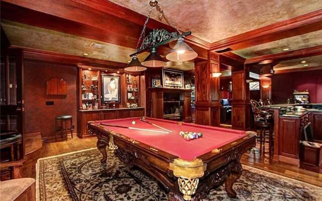 Tahoe Crestview Lodge - 5 Br Home