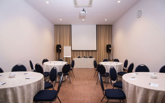 Menumbing Heritage Hotel