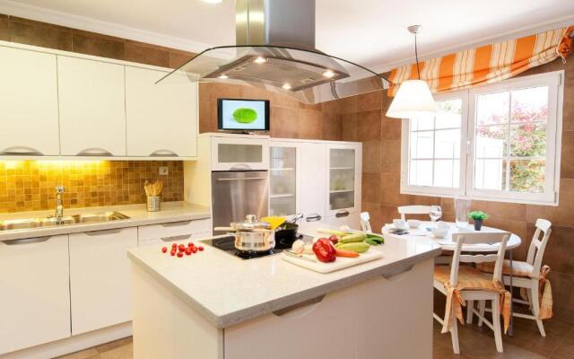 Meloneras Hills 16 With Pool by VillaGranCanaria