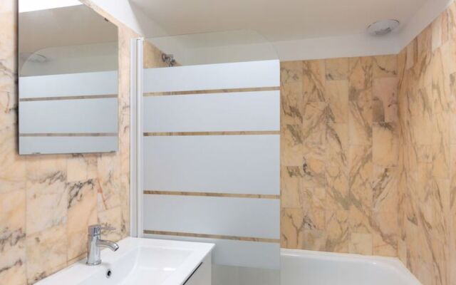 Villa Claire Neurazy 25327