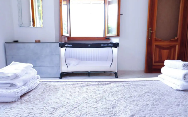 Apartment in Villa Between Como and Switzerland