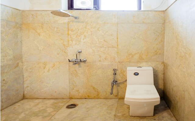 OYO Home 15236 Valley View Studio