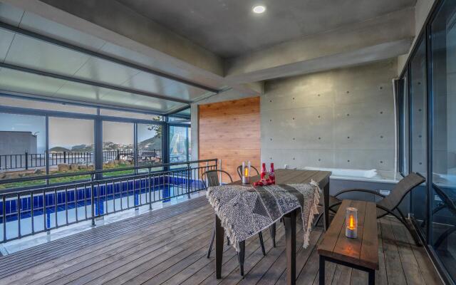 Yeosu wellstay pool villa
