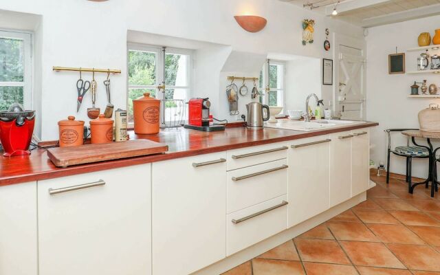 Rustic Holiday Home in Hovedstaden With Whirlpool