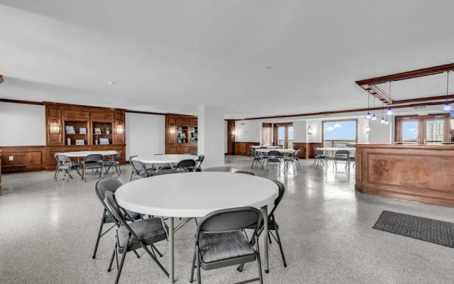Bluewater Resort 720