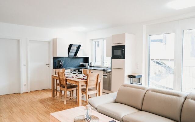 Magnificent Apartment With Phenomenal View Across the Bay, Nearby Appledore