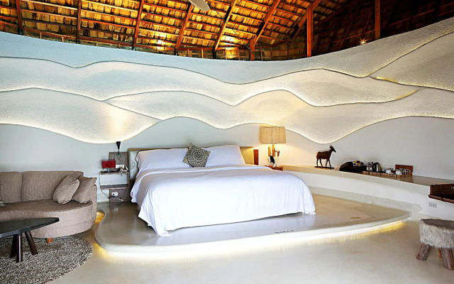 Boribot Pool Resort