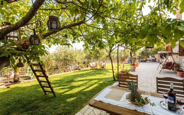 Petalidi Stone House With Garden Near the Beach